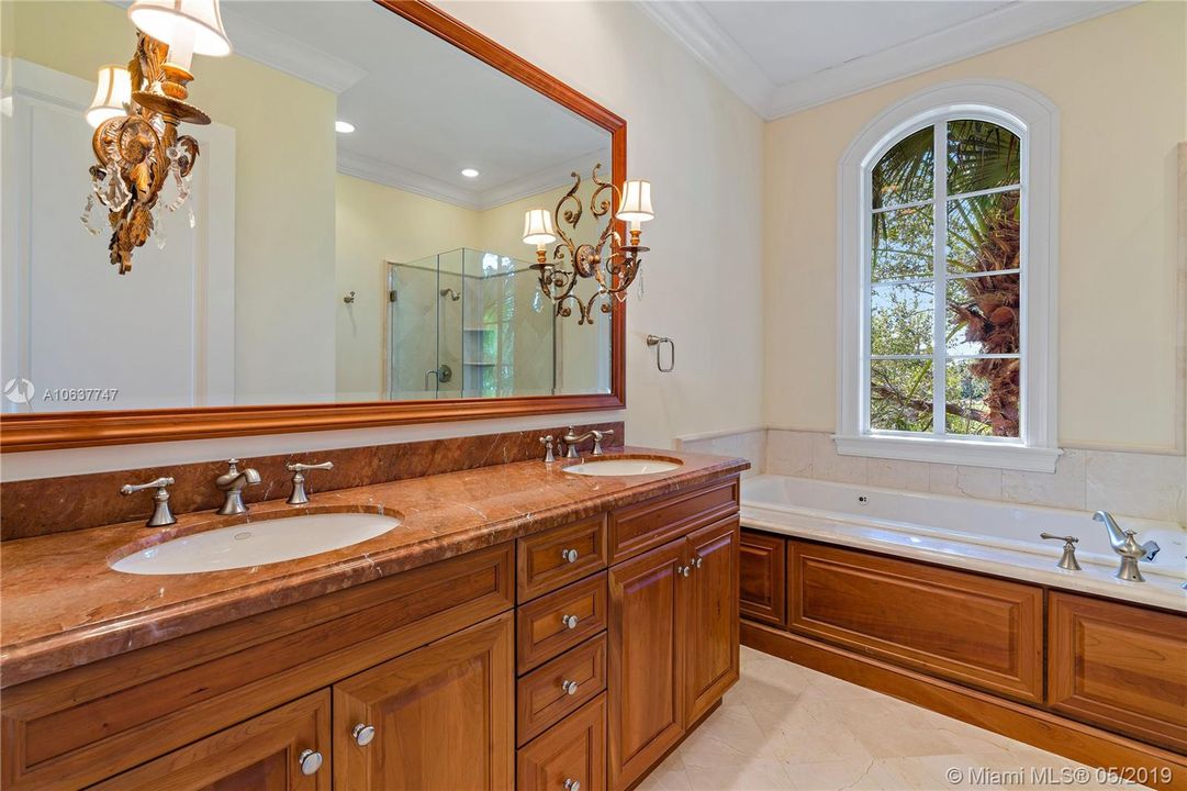 Guest Room Bath