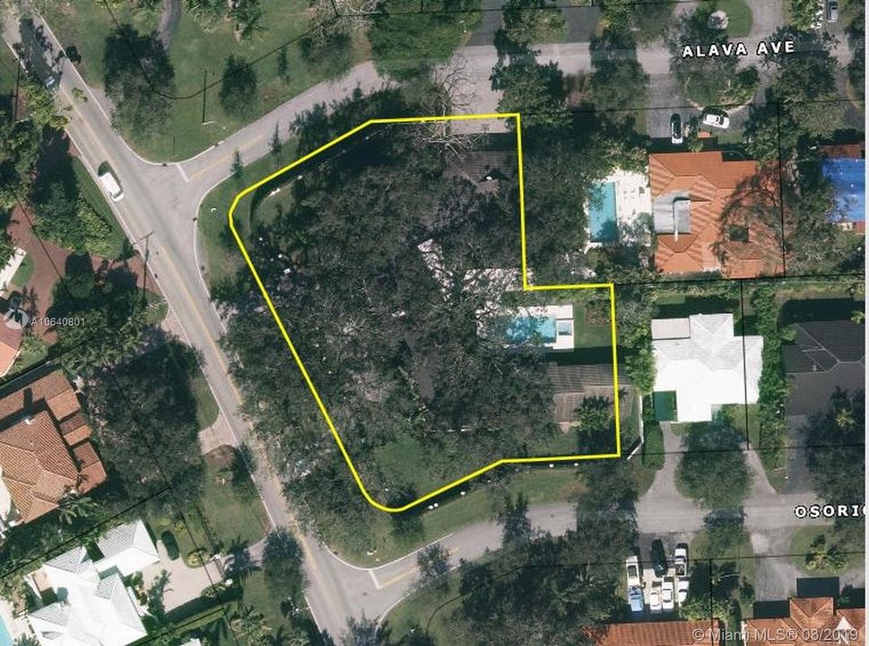 Recently Rented: $18,000 (6 beds, 6 baths, 8078 Square Feet)