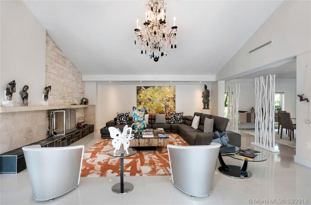 Recently Rented: $18,000 (6 beds, 6 baths, 8078 Square Feet)