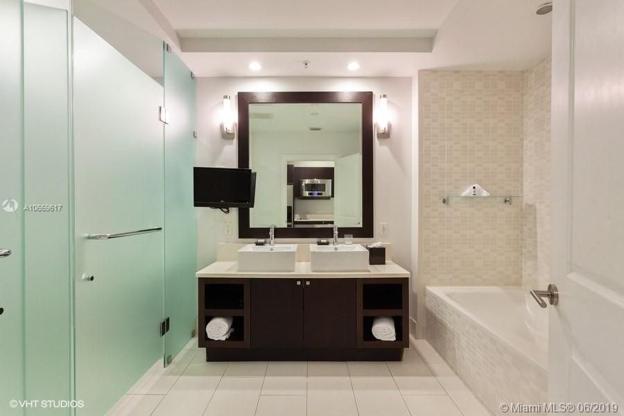 Recently Sold: $110,000 (1 beds, 1 baths, 705 Square Feet)