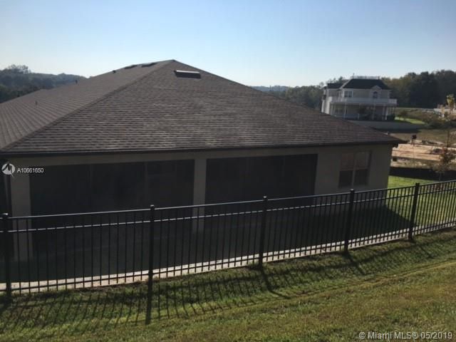 Vendido Recientemente: $357,000 (3 camas, 2 baños, 2687 Pies cuadrados)