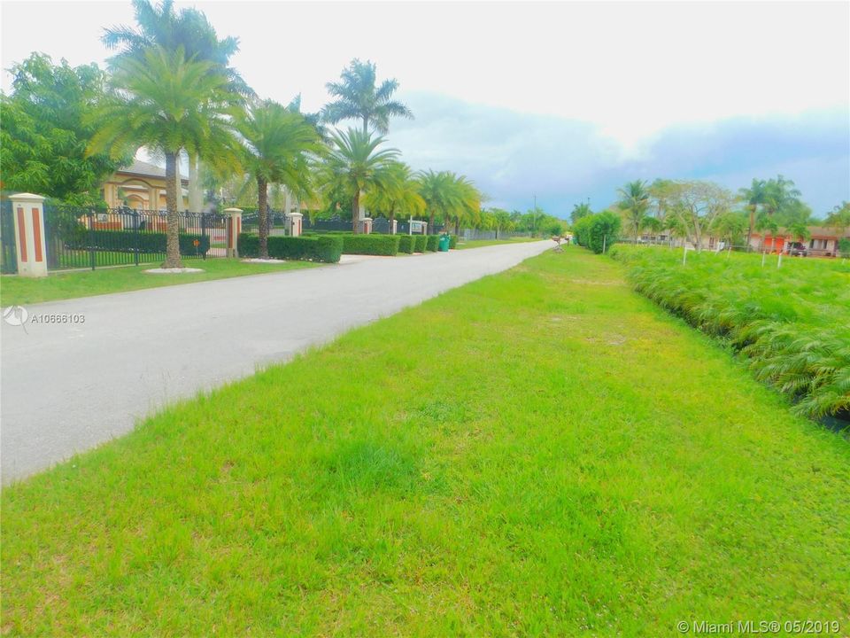 ROAD FACING EAST.. PROPERTY FACING NORTH