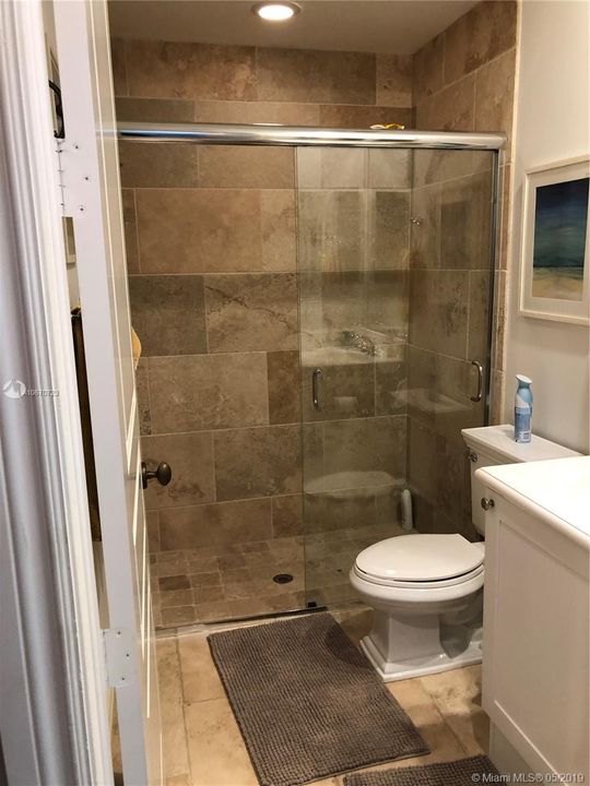 Recently Sold: $625,000 (3 beds, 3 baths, 2046 Square Feet)