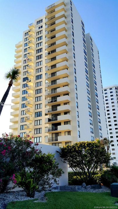 Vendido Recientemente: $245,000 (2 camas, 2 baños, 1160 Pies cuadrados)