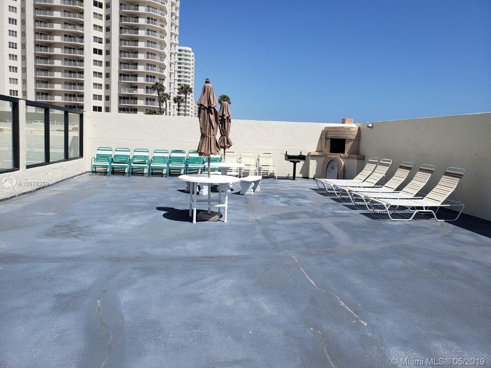 Vendido Recientemente: $245,000 (2 camas, 2 baños, 1160 Pies cuadrados)