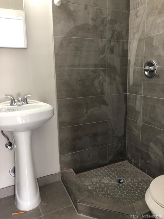 Vendido Recientemente: $1,550,000 (0 camas, 0 baños, 3595 Pies cuadrados)
