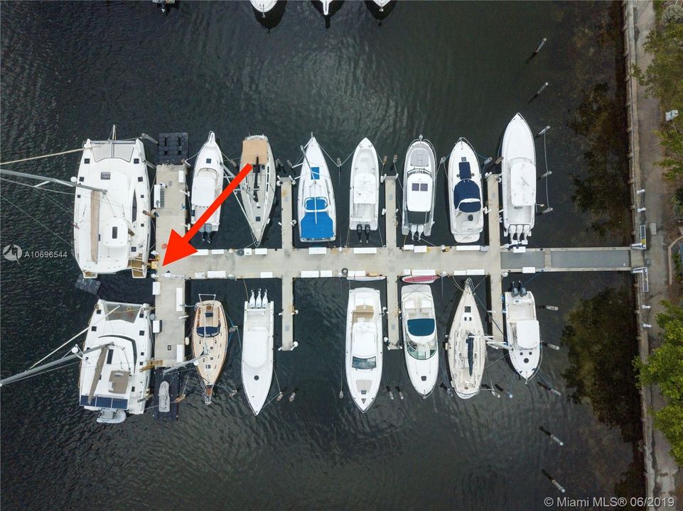 Недавно продано: $1,100,000 (0.00 acres)