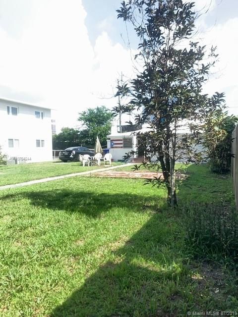 Recently Sold: $380,000 (2 beds, 1 baths, 816 Square Feet)