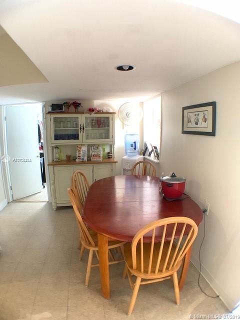 Recently Sold: $380,000 (2 beds, 1 baths, 816 Square Feet)