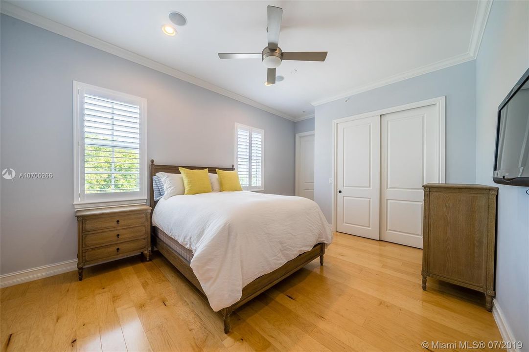 2nd Bedroom with private bathroom