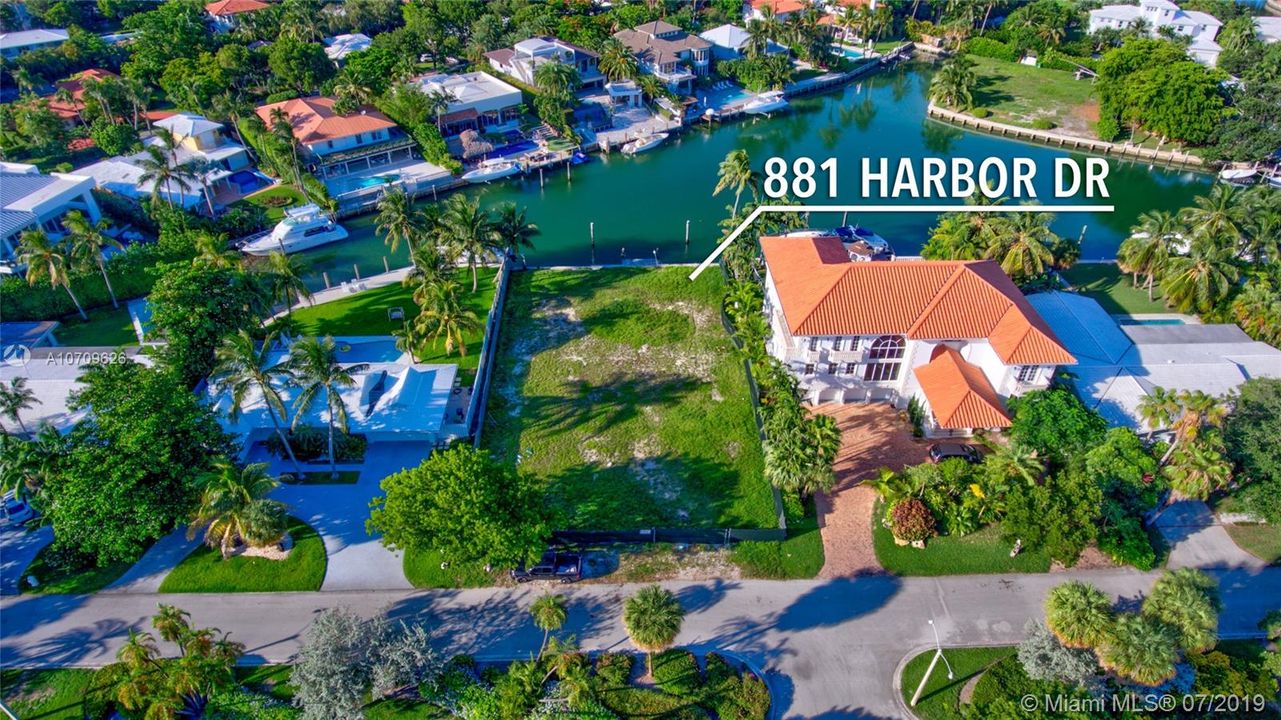 Recently Sold: $4,950,000 (0.33 acres)