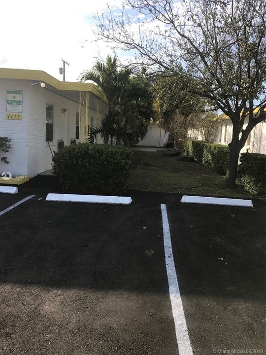 最近售出: $1,179,000 (0 贝兹, 0 浴室, 2680 平方英尺)