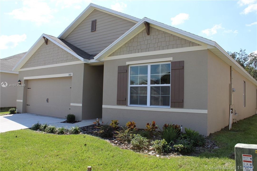 Recently Rented: $1,650 (4 beds, 2 baths, 1800 Square Feet)