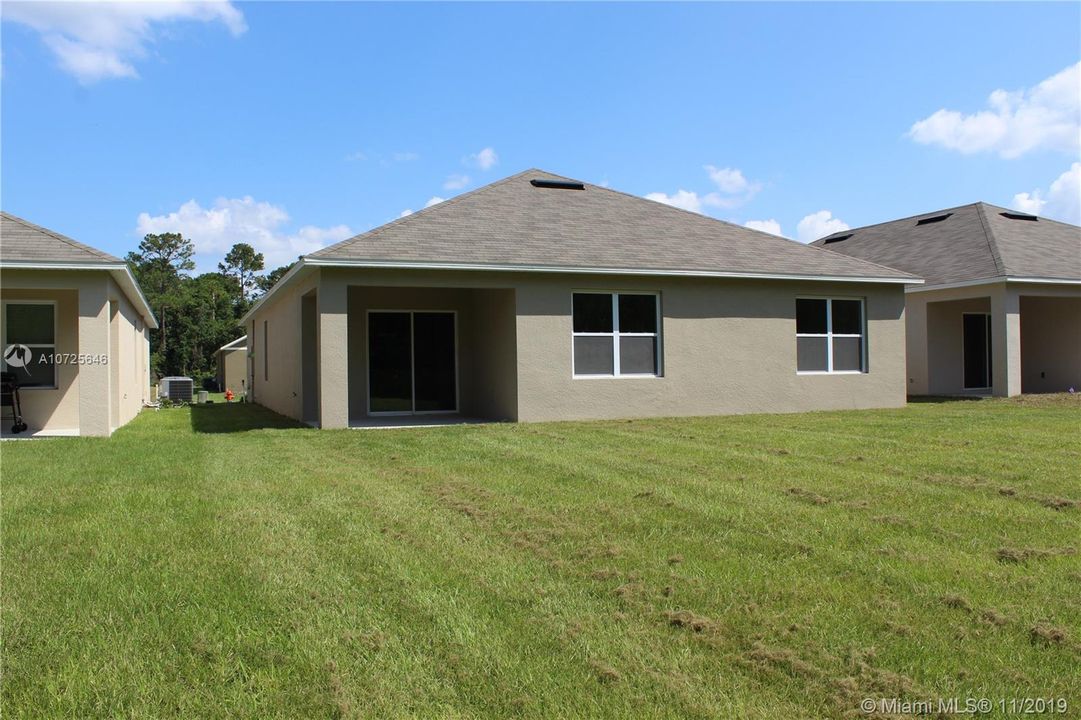 Recently Rented: $1,650 (4 beds, 2 baths, 1800 Square Feet)