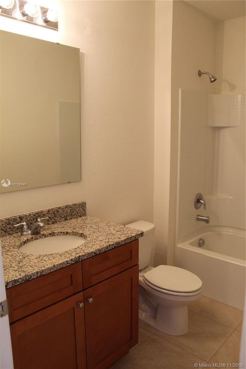 Recently Rented: $1,650 (4 beds, 2 baths, 1800 Square Feet)