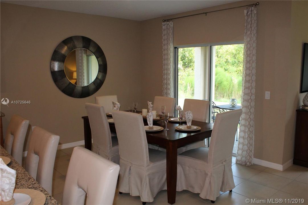 Recently Rented: $1,650 (4 beds, 2 baths, 1800 Square Feet)