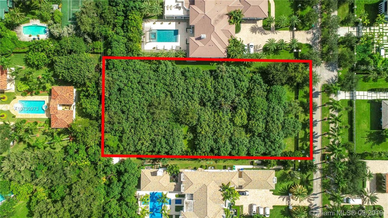 Recently Sold: $1,290,000 (0.87 acres)