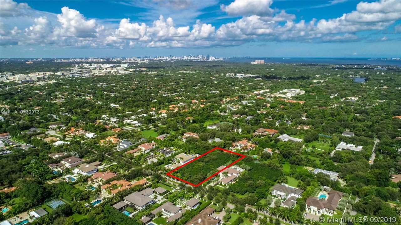 Recently Sold: $1,290,000 (0.87 acres)