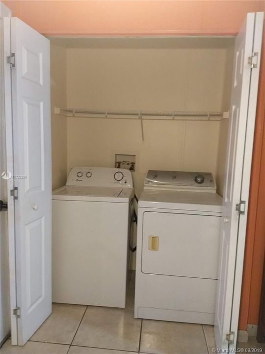 Vendido Recientemente: $67,000 (3 camas, 2 baños, 0 Pies cuadrados)