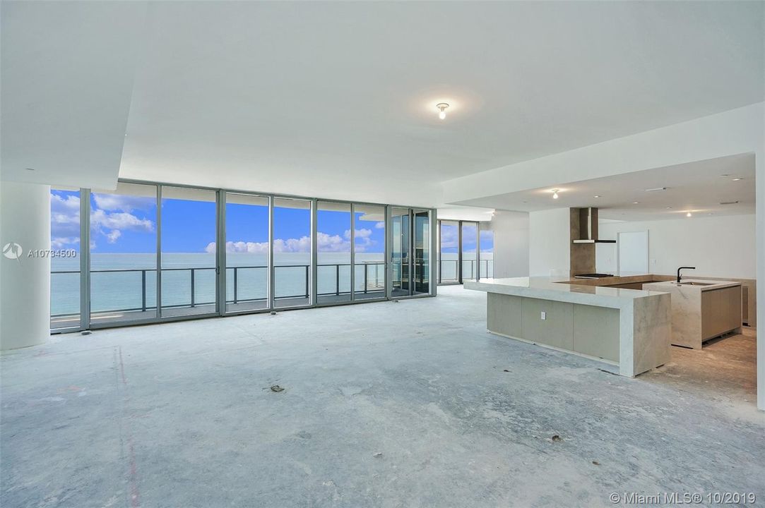 Recently Rented: $27,500 (4 beds, 5 baths, 4715 Square Feet)