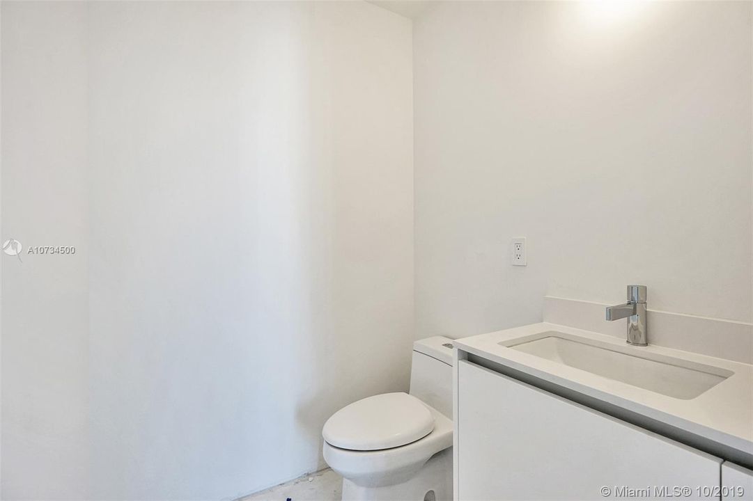 Recently Rented: $27,500 (4 beds, 5 baths, 4715 Square Feet)