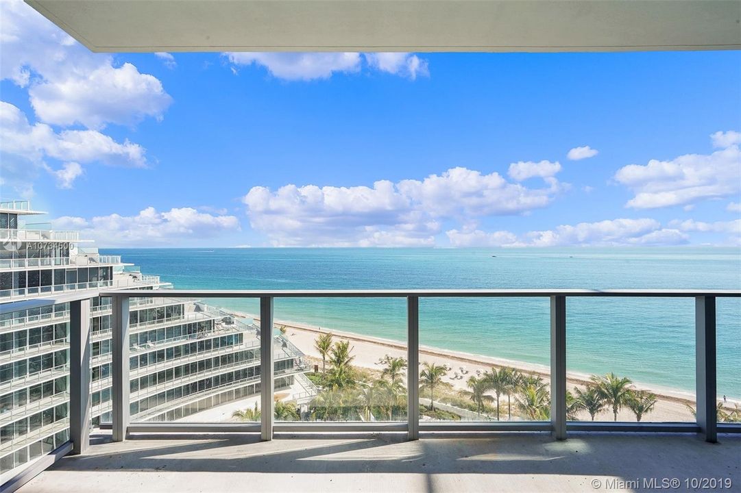 Recently Rented: $27,500 (4 beds, 5 baths, 4715 Square Feet)