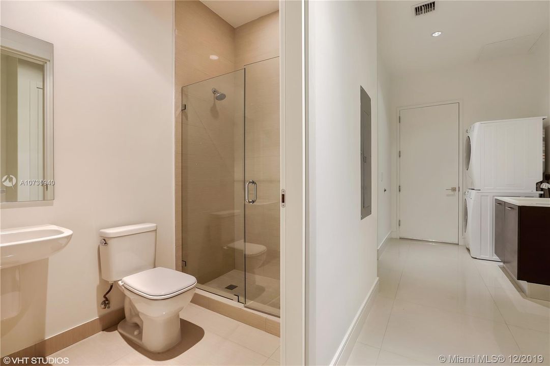 最近租的: $7,200 (4 贝兹, 4 浴室, 2441 平方英尺)