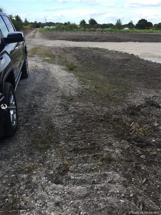 Недавно продано: $400,000 (2.50 acres)