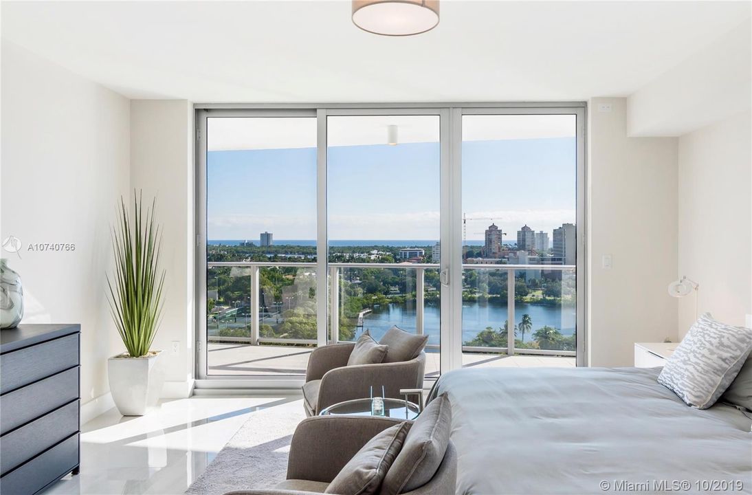 Vendido Recientemente: $1,650,000 (2 camas, 2 baños, 2314 Pies cuadrados)