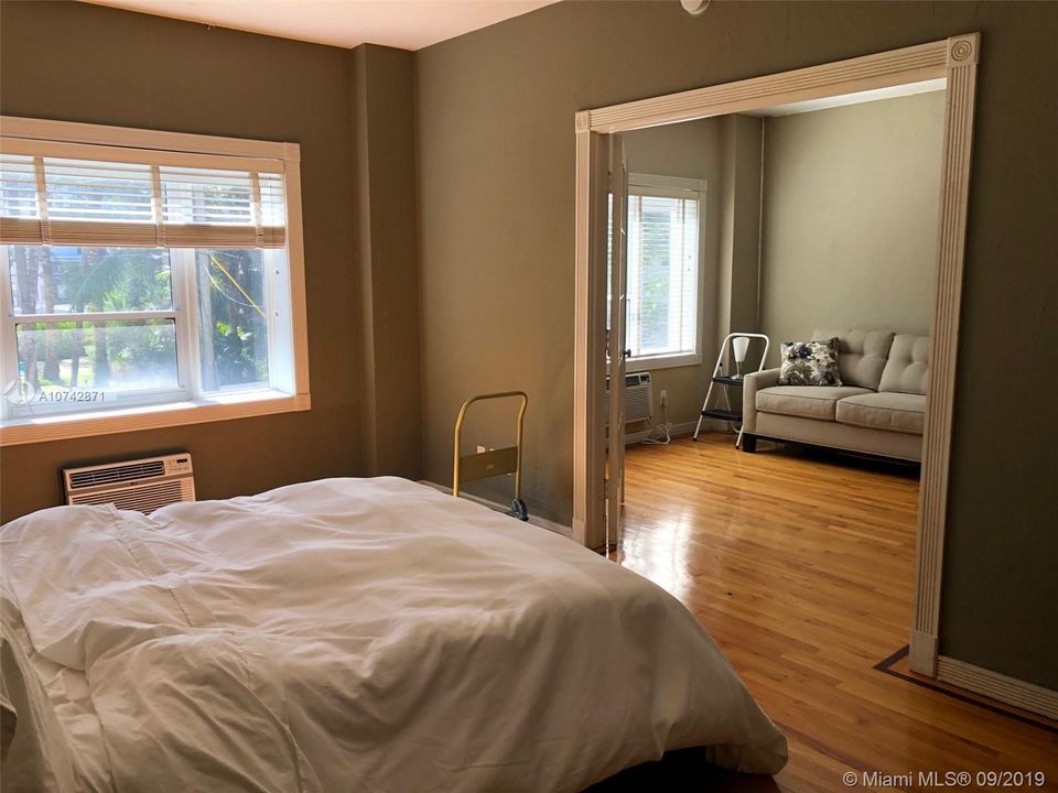 Recently Sold: $250,000 (0 beds, 1 baths, 260 Square Feet)