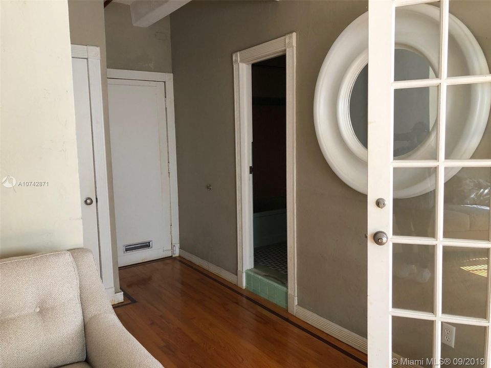 Recently Sold: $250,000 (0 beds, 1 baths, 260 Square Feet)