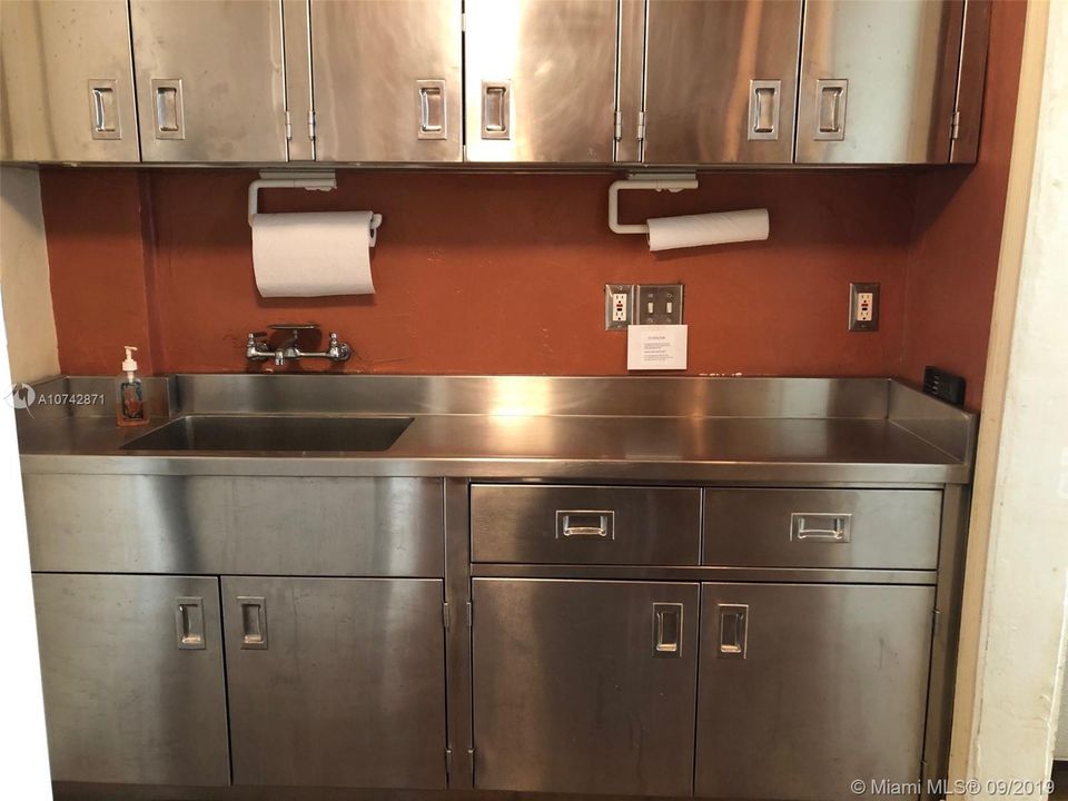 Recently Sold: $250,000 (0 beds, 1 baths, 260 Square Feet)