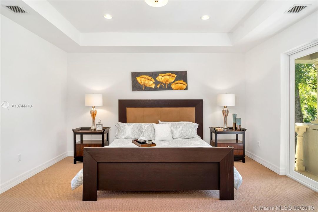 Recently Rented: $5,500 (5 beds, 5 baths, 4174 Square Feet)