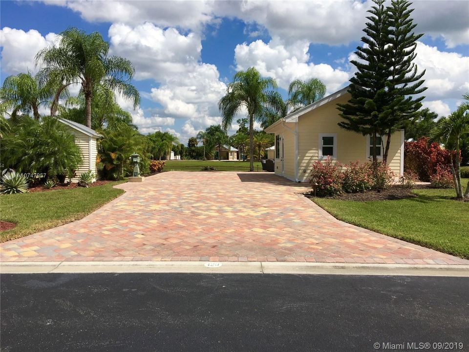Recently Sold: $214,500 (0.11 acres)