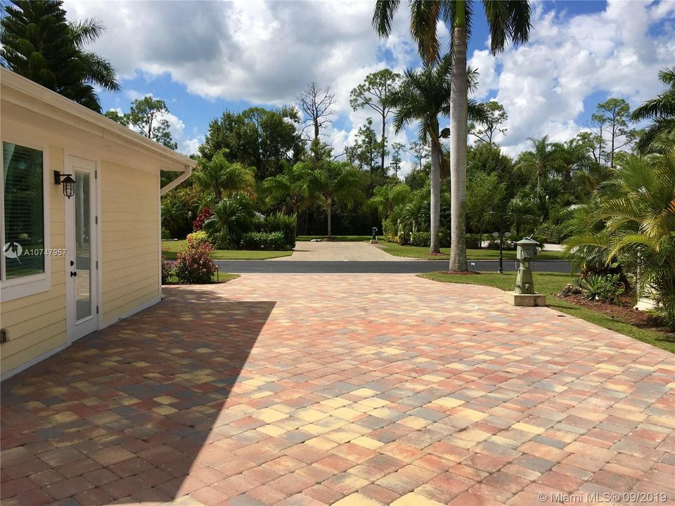 Recently Sold: $214,500 (0.11 acres)