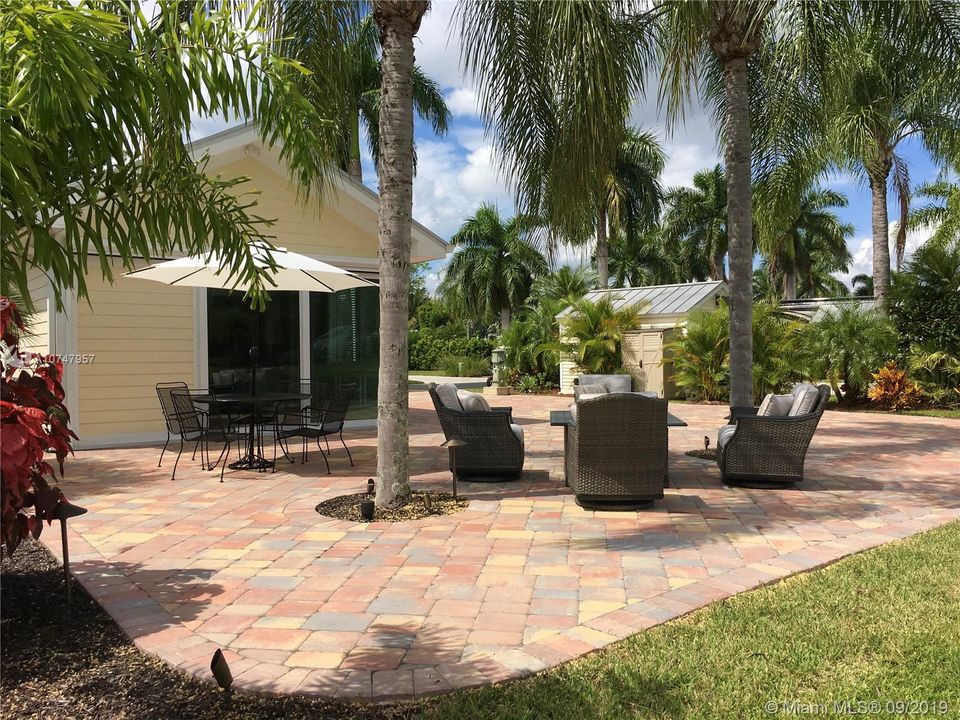 Recently Sold: $214,500 (0.11 acres)