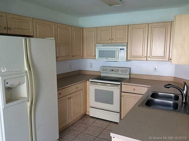 Recientemente alquilado: $1,860 (3 camas, 2 baños, 1468 Pies cuadrados)