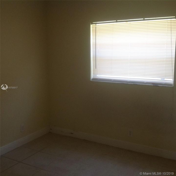Vendido Recientemente: $74,000 (1 camas, 1 baños, 480 Pies cuadrados)