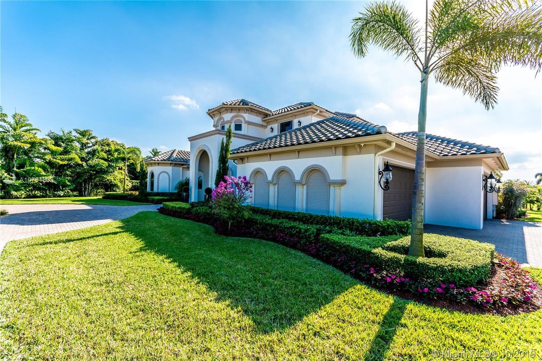 Recently Sold: $1,988,111 (5 beds, 4 baths, 4638 Square Feet)