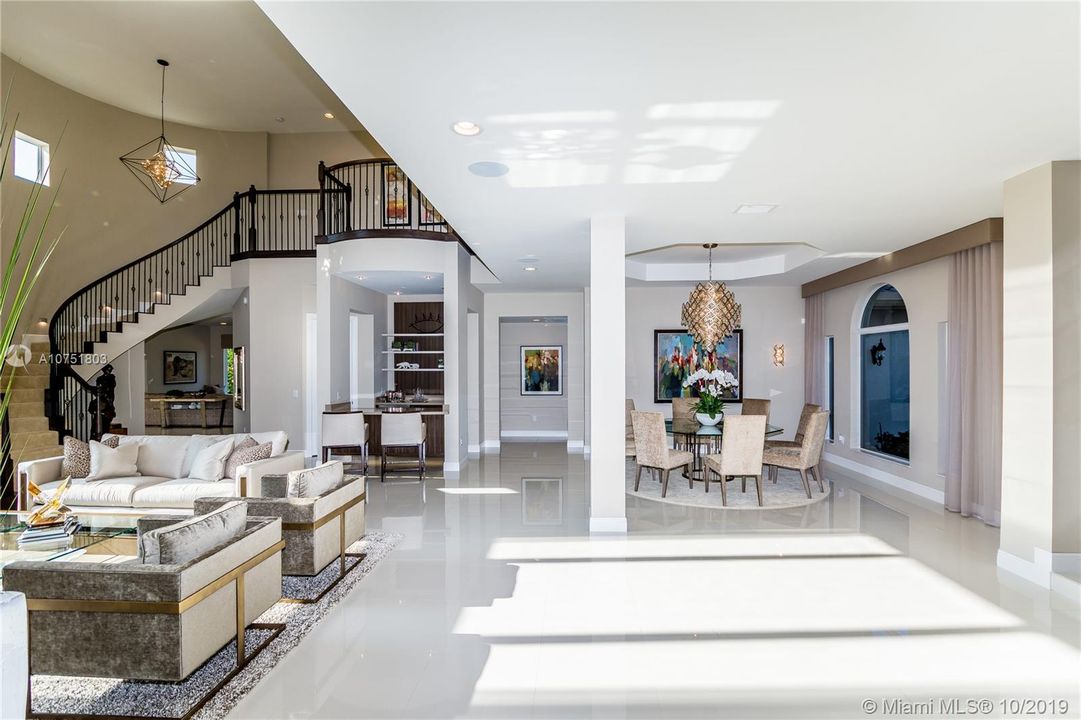 Recently Sold: $1,988,111 (5 beds, 4 baths, 4638 Square Feet)