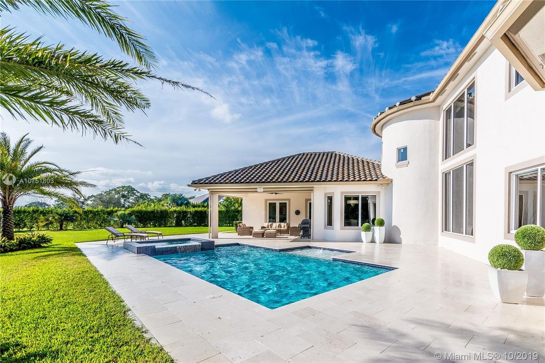 Recently Sold: $1,988,111 (5 beds, 4 baths, 4638 Square Feet)