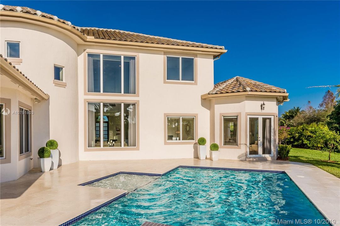 Recently Sold: $1,988,111 (5 beds, 4 baths, 4638 Square Feet)