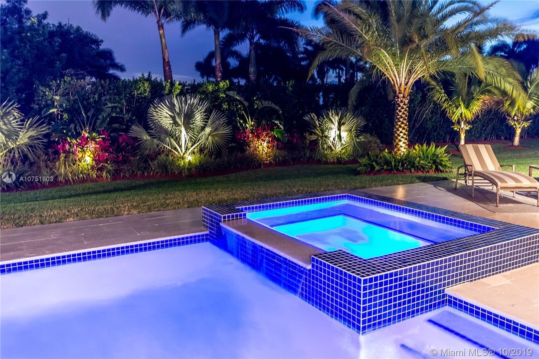 Recently Sold: $1,988,111 (5 beds, 4 baths, 4638 Square Feet)