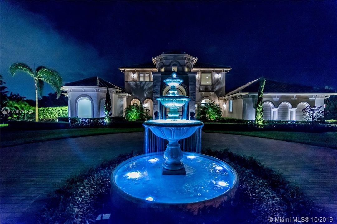 Recently Sold: $1,988,111 (5 beds, 4 baths, 4638 Square Feet)