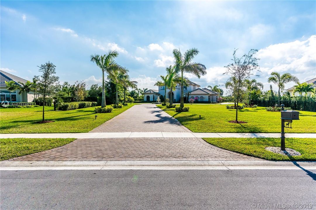 Recently Sold: $1,988,111 (5 beds, 4 baths, 4638 Square Feet)