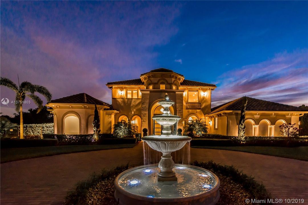 Recently Sold: $1,988,111 (5 beds, 4 baths, 4638 Square Feet)