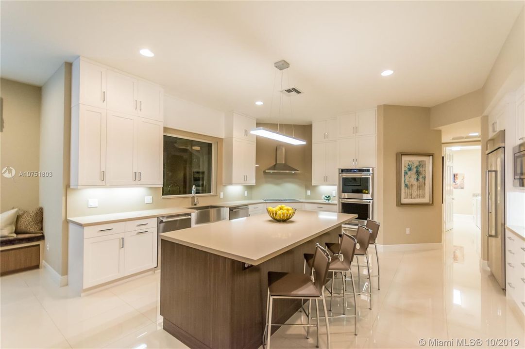 Recently Sold: $1,988,111 (5 beds, 4 baths, 4638 Square Feet)