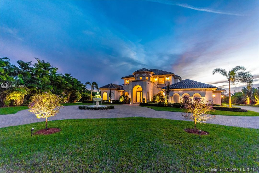 Recently Sold: $1,988,111 (5 beds, 4 baths, 4638 Square Feet)