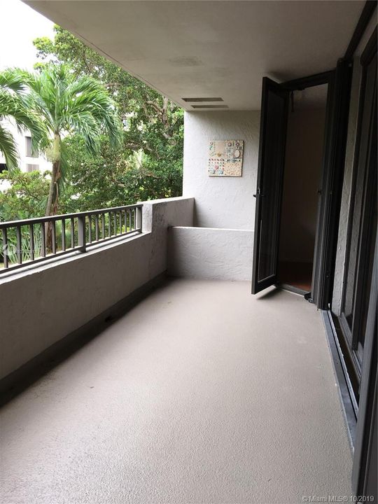 Balcony leading to den/office/3 bdrm