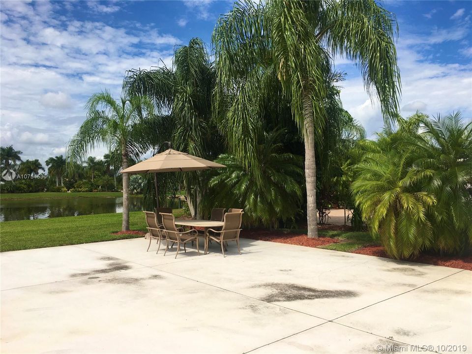 Recently Sold: $84,900 (0.11 acres)